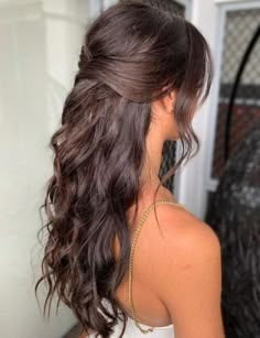 50 Gorgeous Bridesmaid Hairstyles for 2023 | For Better For Worse Ideas For Prom Hair, Curls Hairstyles For Prom, Curls For Bridesmaid, Hair Styles Curls Formal, Hair Styles Curled Half Up Half Down, Curled Hairstyles For Wedding, Hairstyle Down With Curls, Hair Up Looks, Curled Hair For Formal