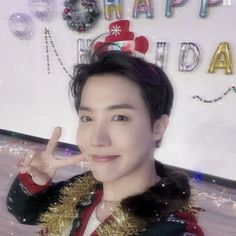 BTS Jhope Christmas Icon, Christmas Bts, Jhope Icons, Merry Christmas Wallpaper, Jhope Bts, All About Kpop, Save Video