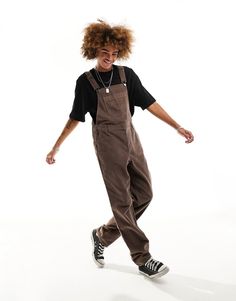 Overalls by ASOS DESIGN Go all-in-one Classic overalls design Adjustable buckle straps Belt loops Functional pockets Regular fit Halloween Costumes With Overalls, Brown Overalls Outfits, Boilersuit Outfit, Costumes With Overalls, Salopette Outfit, Overalls Design, Outfit With Tights, Shortalls Outfit