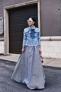 Aline Denim Skirt Outfits, Maxi Priest, Dresses For Ladies, Mode Kimono, Ball Skirt, Look Plus Size, Mini Pink, Celine Sunglasses