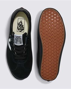 Sport Low Shoe Vans Sport Low, Old School Logo, Black Sneakers Women, Low Cut Shoes, Vans Store, Funky Shoes, Court Shoe, Simple Shoes, Black Vans