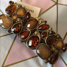 Beautiful Style & Co. Big Brown Stone Stretch Bracelet New With Tag Brown Jewelry Aesthetic, Chunky Bracelets Beads, Mexican Summer, Gold Bracelet Set, Brown Earrings, Resin Bracelet, Brown Stone, Brown Jewelry, Necklaces And Bracelets