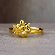 Wedding Jewellery Designs, Antique Gold Rings, Gold Earrings Indian, 22k Gold Ring, Gold Finger Rings, Gold Earrings Models