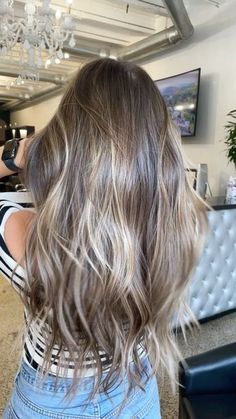 Nathanael Gambino on Instagram: "That soft #bronde #balayage #naturalhair" Beachy Bronde Haircolor, Neutral Blonde Balayage With Babylights, Bronde Balayage Beach, Neutral Blonde Babylights, Soft Effortless Bronde, Redken Hair Color, Redken Hair Products, Beauty Hair Color, Cute Hair Colors