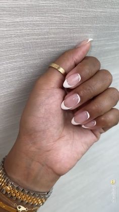 Oval Nails Black Women, Short Oval Nails Designs, Short Oval Nails Ideas, Oval Short Nails, Oval Nails Short, Rounded Acrylic Nails, African Soap, Oval Nails Designs