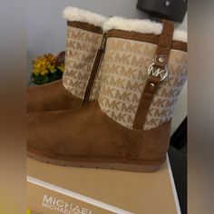 Brand New Mk Winter Boots Caramel/Tan Women’s Size 6.5 Youth Size 5 (Big Kid) Tan Women, Michael Kors Boots, Tan Woman, Michael Kors Shoes, Big Kid, Winter Boots, Big Kids, Caramel, Michael Kors