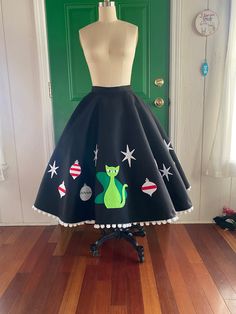 Turn any Christmas tree design into a WEARABLE circle skirt!  Price will vary based on design. Skirts will be made out of felt, with a lapped zipper. Appliques are applied with fabric adhesive, which is soft and washable.  Please include color choices in order notes! Skirt shown here with a petticoat. Lapped Zipper, Dapper Day Outfits, Disney Dapper Day, Vintage Dress Sewing Patterns, Mumbo Jumbo, Christmas Attire, Christmas Skirt, Poodle Skirt, Dapper Day