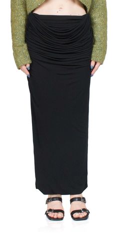 Paris Georgia, Corporate Fashion, Knit Maxi Skirt, Draped Skirt, Effortless Chic, Skirt Black, Chic Design, Long Skirt, Modern Woman