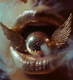 Gold Goddess Aesthetic, Gold Goddess, Black And Gold Aesthetic, Gothic Aesthetic, Yellow Aesthetic, Gold Hair, Black And Gold