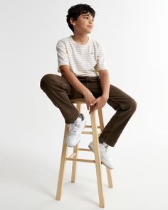 Boy Fashion Outfits, Boy Teen, Boy Photography, Abercrombie Kids, Boys Jeans, Pose Reference, Boy Fashion, Straight Jeans, Stretch Fabric