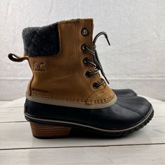 481giuu Sorel Slimpack Lace Ii Women's Duck Winter Boots Size 6.5 In Great Condition Light Signs Of Wear Perfect For The Cold Weather Months To Keep Your Feet Toasty And Dry Shoesleftnright Inv:13123 481 Offers Welcome Sorel Slimpack, Winter Duck Boots, Sorel Womens, Sorel Shoes, Duck Boots, Lighted Signs, Winter Rain, Black And Tan, Winter Boots