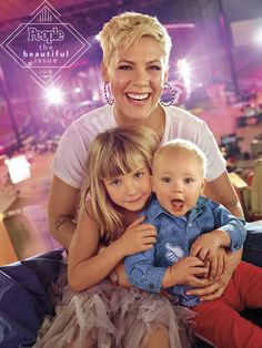 How Pink and Carey Hart Parent Their Two Kids: He's Always 'Good Cop' Beth Moore, Alecia Moore, Alecia Beth Moore, Pink Singer, Brush Organizer, Rock Girl, Amazing Woman, Marilyn Monroe Photos, Michelle Williams