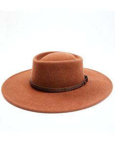 100% wool felt. Telescope crown. 3.75" crown. 4" brim. Polyester sweatband. Tooled brown leather sweatband with "Boss Lady" accents and Western Hats For Women, Womens Western Hats, Twisted X Boots, Boot Barn, Wedding Boots, Women Hats Fashion, Western Hat, Christmas Gift Sets, Western Hats