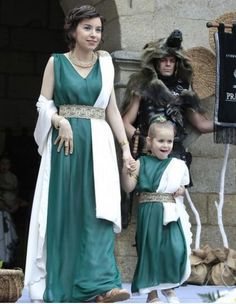 Verde  capa Biblical Costumes, Ancient Dress, Goddess Costume, Concept Clothing