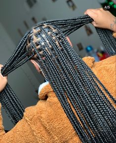 Medium Knotless Braids Black Women, Small Single Braids For Black Women, Knotless Braids Ideas For Black Women, Medium Back Length Knotless Braids, Medium Knotless Braids For Black Women, Knotelles Braids Hairstyles, Rectangle Part Box Braids, Knotleee Box Braids Medium, Medium But Length Knotless Braids