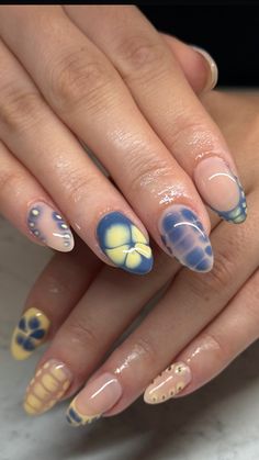 Cute and fun almond shape nails Summer Nails Nail Polish, Cool Girl Summer Nails, Acrylic Nails Almond Shape Short, Mix Nails Designs, Easy Funky Nails, Hawaii Summer Nails, Almond Nail Aesthetic, Bright Aura Nails, Mix Matched Nails