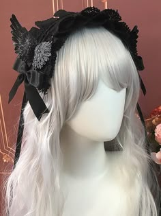 Elevate your Lolita fashion game with this exquisite Vintage Gothic Lolita Bowknots Hairband, adorned with ethereal angel wings. Available in two striking color combinations—White & Black, and classic Black—this hairband is the perfect finishing touch for your Gothic Lolita ensemble. Gothic Elf, Gothic Headpiece, Ethereal Angel, Steampunk Fashion Male, Gothic Skirts, Cute Stars, Black Accessories, Vintage Gothic, Vintage Elegant