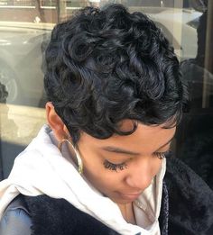 Curly Pixie Cut, Women Pixie Cut, Curly Pixie Cuts, Natural Hair Short Cuts, Stylish Short Hair, Short Hair Black, Cut Life, Short Hair Pixie Cuts, Curly Pixie