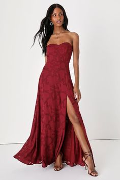 Burgundy Dress - Floral Burnout Dress - Strapless Maxi Dress - Lulus Classy Formal Dresses, Fitted Bodice Dress, Maroon Dresses, Burgundy Bridesmaid Dresses Long, Design Shapes, Strapless Evening Dress, Trendy Prom Dresses, Strapless Sweetheart Neckline, Elegant Embroidery