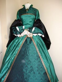 Gorgeous Elizabethan Gown, Tudor Gown, Tudor Court, Tudor Period, Tudor Dress, Historical Gowns, Tudor Fashion, Tudor Costumes