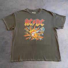 Ac/Dc Vintage Tee Blow Up Guitar 100% Cotton X-Large Found This Cute Vintage Ac/Dc Rock Band Graphic Tee At Saks, Never Worn, Nwt Vintage Metal Band Shirt, Vintage Band Tshirt, 70s Graphic Tees, 80s Graphic Tees, Band Tshirt Aesthetic, Vintage Band Tees Outfits, Rock Graphic Tees, Grunge Graphic Tees, Alt Baddie