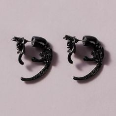 This Pair Of Black Cat Earring Jackets Is A Wonderful Addition To Your Wardrobe And Your Style! Super Cute And Sure To Get Lots Of Compliments! Gsumdf006000mt1-4 Witch Costume Halloween, Halloween Witch Costume, Black Cat Jewelry, Cat Earring, Gold Rhinestone Earrings, Black Cat Earrings, Y2k Goth, Hollow Earrings, Goth Halloween