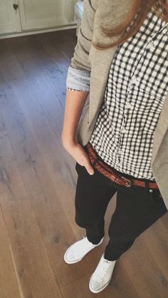 Converse Outfits, Lesbian Fashion, Tomboy Chic, Queer Fashion, Neue Outfits, Tomboy Outfits, Mode Casual, Androgynous Fashion, My Outfit