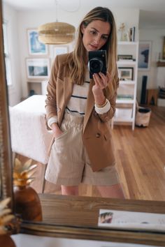 Light Blazer, Striped Sweater and Linen Shorts New England Outfit, England Outfits, Light Blazer, Paperbag Shorts, Linen Sweater, Styling Inspiration, Clothing Details, Great Lengths, Linen Shorts