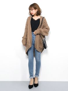 Oversized Cardigan Outfit, Cardigan Outfit, Cardigan Outfits, Oversized Cardigan, How To Wear, Clothes