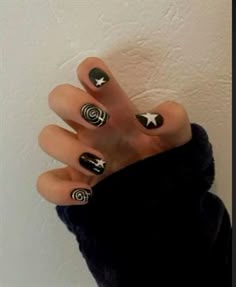 Square Acrylic Nails Grunge, Square Grunge Nails, Fairy Grunge Nails Short, Grunge Summer Nails, Nails Grunge 90s, Scenecore Nails, Fairy Grunge Nails, Short Grunge Nails, Short Emo Nails