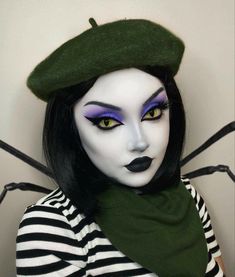 Miss Spider, James And The Giant Peach, Peach Costume, Halloweenský Makeup, Clever Halloween, Drag Make-up, The Giant Peach