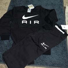 Brand New Size Small Retails $150 Unisex Sporty Black Sets For Spring, Winter Black Crew Neck Sets, Nike White Long Sleeve Set, Nike Long Sleeve Streetwear Set, Black Crew Neck Sports Set, Nike Black Tracksuit For Streetwear, Nike Graphic Print Crew Neck Sets, Sporty Black Crew Neck Set, Sweatsuits For Men Nike