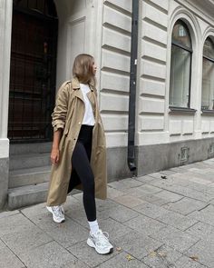 Trench Outfit, Trench Coat Outfit, Looks Street Style, Coat Outfits, Weekend Outfit