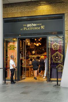 Best Harry Potter Shops In London - Shop at Platform 9¾ Every Flavor Beans, Kings Cross Station, Candy Floss