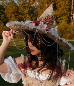 Cottagecore Witch, Ren Faire Outfits, Ren Faire Costume, Fair Outfits, Ren Fest, Witch Outfit, Witch Costume, A Dinosaur