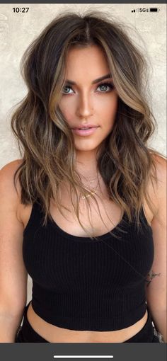 Summer Brown Hair, Biolage Hair, Medium Length Brown Hair, Baylage Hair, Highlights For Dark Brown Hair, Summer Hair Trends, Fall Hair Cuts