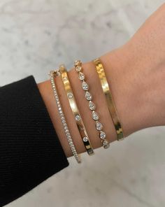 Diamond And Gold Jewellery, Gold Jewels Design Bracelet, Modern Tennis Bracelet, Tennis Bracelet Set, Tenis Bracelet Gold, Set Gold Jewelry, Formal Bracelets, Bracket Stack Ideas, Tennis Bracelet Gold