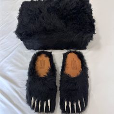 Brand New - Never Worn Before Original Packaging Us Men 7 / Women 8.5 Edgy/Trendy Mules, Super Cool With Any Fit Send Offers :) Denim Crocs, Trendy Mules, Bear Claw, Bear Claws, Us Man, Black Bear, Super Cool, Loafer Shoes, Mule