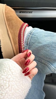 Short Red Nails, Red Chrome Nails, Red Christmas Nails, Smink Inspiration, Makijaż Smokey Eye, Red Nail Designs, Red Nail, Metallic Nails