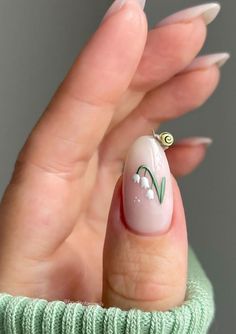 Bird Nails, Tulip Nails, Nail Appointment, Fashion Week 2023, Brittany Murphy, Hello Nails, Hippie Nails, Celebrity Culture