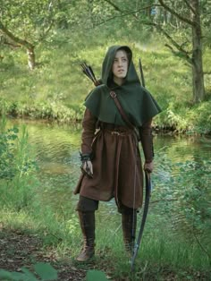 Tunic Medieval Woman, Larp Women Outfits, Medieval Woman Clothing, Medieval Traveling Clothes, Medieval Adventurer Outfit, Mideaval Outfits, Middle Ages Outfits, Medieval Times Outfit, Medieval Peasant Clothing