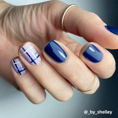 Navy Blue Nail Designs, Blue Gel Nails, Navy Blue Nails, Unghie Sfumate, Plaid Nails, Cute Gel Nails, Nails 2023, Short Acrylic Nails Designs, Cat Kuku