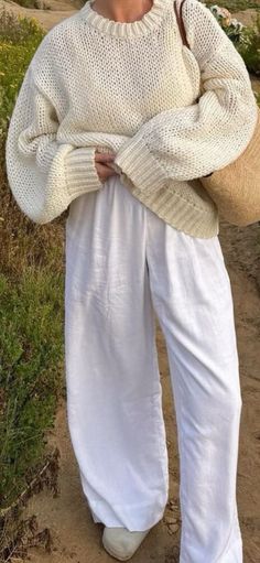 Coastal Granddaughter Aesthetic Fall, Linen Pants And Button Down, Outfits With Loose Pants, Outfits With No Jeans, Linen Pants And Cardigan Outfit, Sweater And Linen Pants, Coastal Fashion Winter, White Lounge Pants Outfit, South Florida Winter Outfits