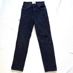 black revice denim jeans 

these are pretty worn, but thick sturdy nice jeans. there’s a knee rip and a rip high up on the back thigh. they are a baggy fit around the legs, hugs waist.
size 26, true to size 

#blackjeans #revice #denim #rippedjeans Revice Denim, Nice Jeans, Best Jeans, Baggy Fits, Ripped Jeans, Waist Size, Womens Bottoms, Women's Jeans, Denim Jeans