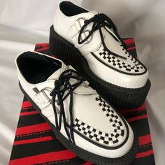 Size Us 3 Eu 36 Male Thought Sizes Were For Women, So They’re Too Big. Worn Twice, Like Brand New. Comes In Original Box. Like New Condition, Only Worn Twice Tuk Creepers Outfit, Tuk Mary Janes, Creepers Outfit, Velvet Creepers, Tuk Creepers, Suede Creepers, Black Creepers, Creepers Shoes, Creepers