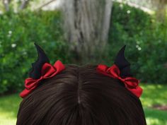 Fly into spooky season in style with these adorable bat wing hair clips, accented with bold red bows! These clips are a fun and unique accessory, perfect for adding a touch of gothic charm to your Halloween outfits or everyday look. The black bat wings and red bows make for a striking combination that's cute and spooky. 🦇✨ Wing Hair Clips, Decorative Hair Clips, Fruit Bat, Halloween Accessories Hair, Hairstyle Inspo, Cute Bat, Halloween Costume Accessories, Bat Wing, Theme Halloween