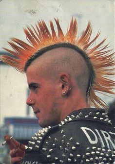 80s Punk Hair, Punk Haircut, Punk Mohawk, Punk Guys, Punk Hairstyles, 80's Hairstyle, Punk Boy, 80s Punk, Punk Men