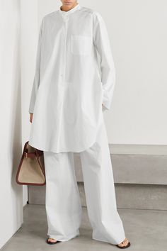 The Row's 'Come' tunic has a chic, minimal silhouette that ensures endless styling potential - wear yours with skinny jeans or half-tucked into the brand's tailoring. Made from cotton-poplin, it has a loose shape with a curved high-low hem and fastens with lustrous mother-of-pearl buttons. Indian Outfits, White Shirt Outfits, Fashion Silhouette, Linen Fashion, Long Shirt, High Low Hem, Minimal Fashion, Net A Porter, Cotton Poplin