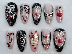 Red Black Nails Designs, Red And Black Nail Designs, Hippie Nails, Grunge Nails, Pretty Gel Nails, Really Cute Nails, Kawaii Nails