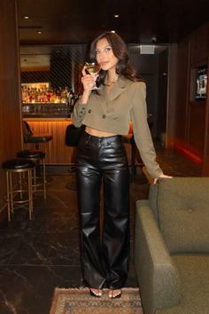 Classic Going Out Outfit Classy, Long Leather Pants Outfit, Cropped Green Blazer Outfit, Cool Date Night Outfits, Gno Dinner Outfit, 36th Birthday Outfit Ideas For Women, Leather Pants Crop Top Outfit, Going Out Trousers Outfit, Late 20s Going Out Outfit